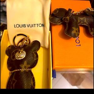 Key chain with pouch and box.. no box $25